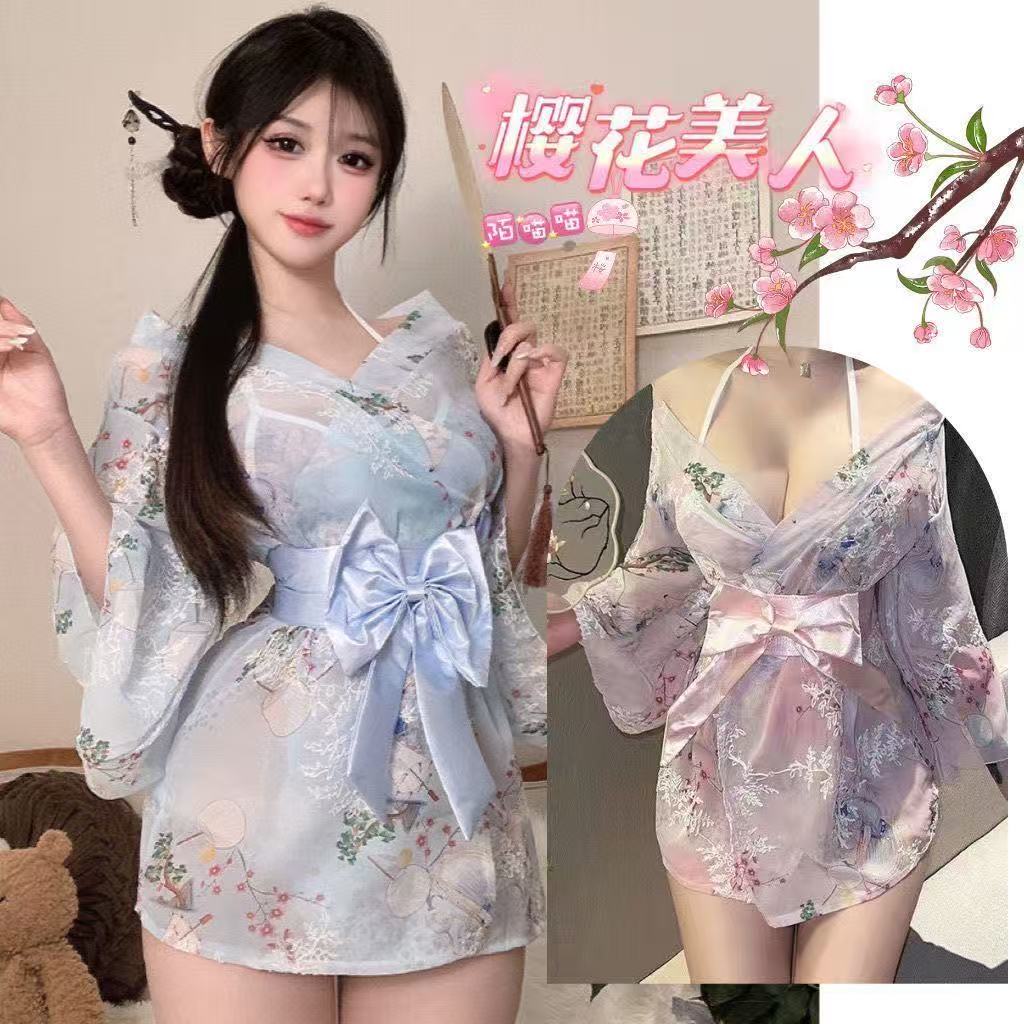 依依家小V领甜美可爱和服风格睡裙