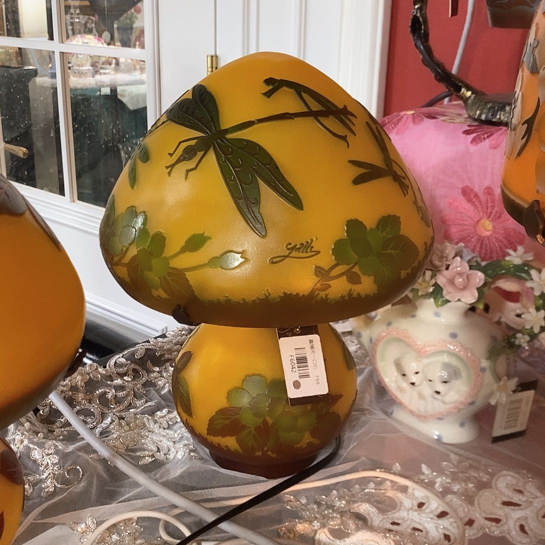 摆件F6042老料琉璃格雷台灯