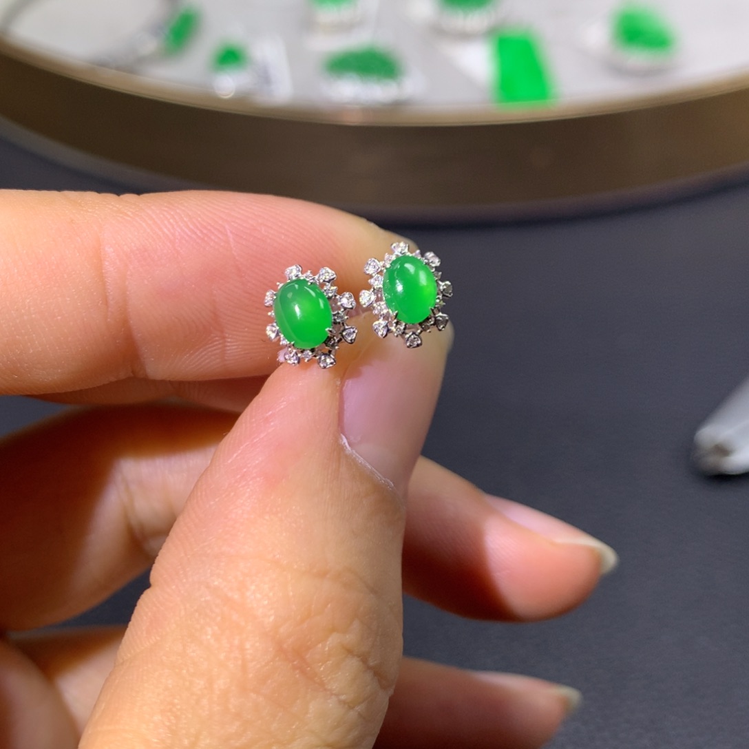 翡翠耳饰18K金镶嵌翡翠