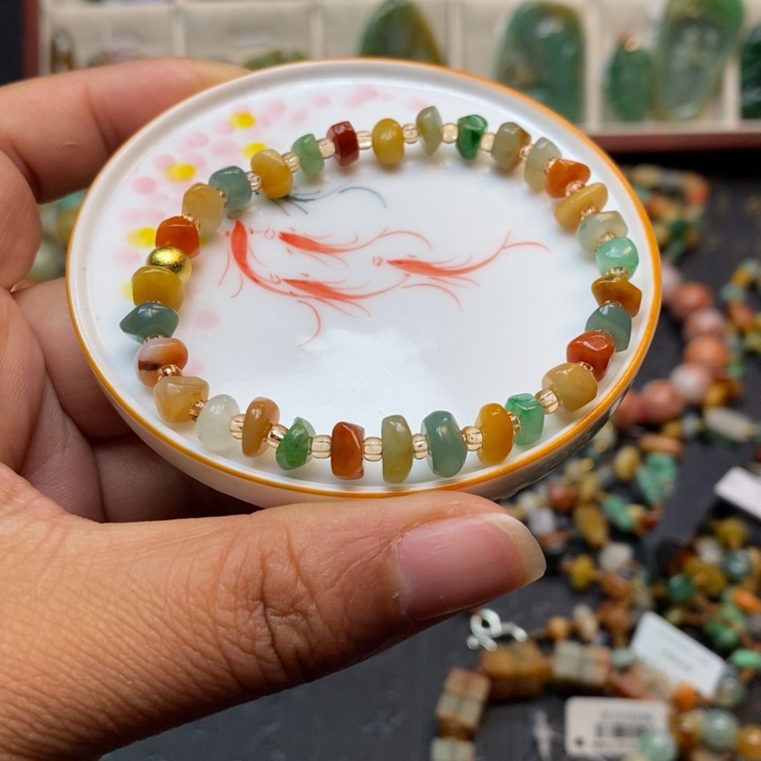 翡翠未镶嵌毛衣链