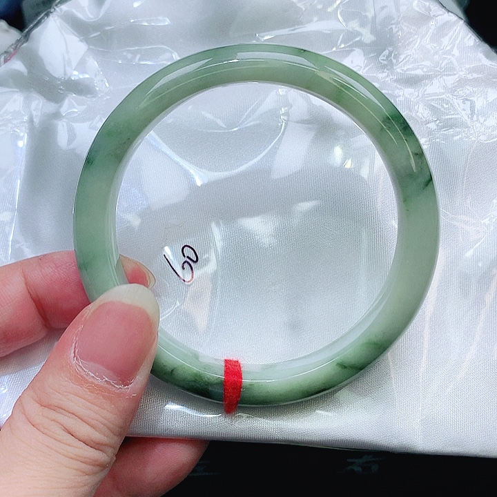 翡翠未镶嵌手镯05