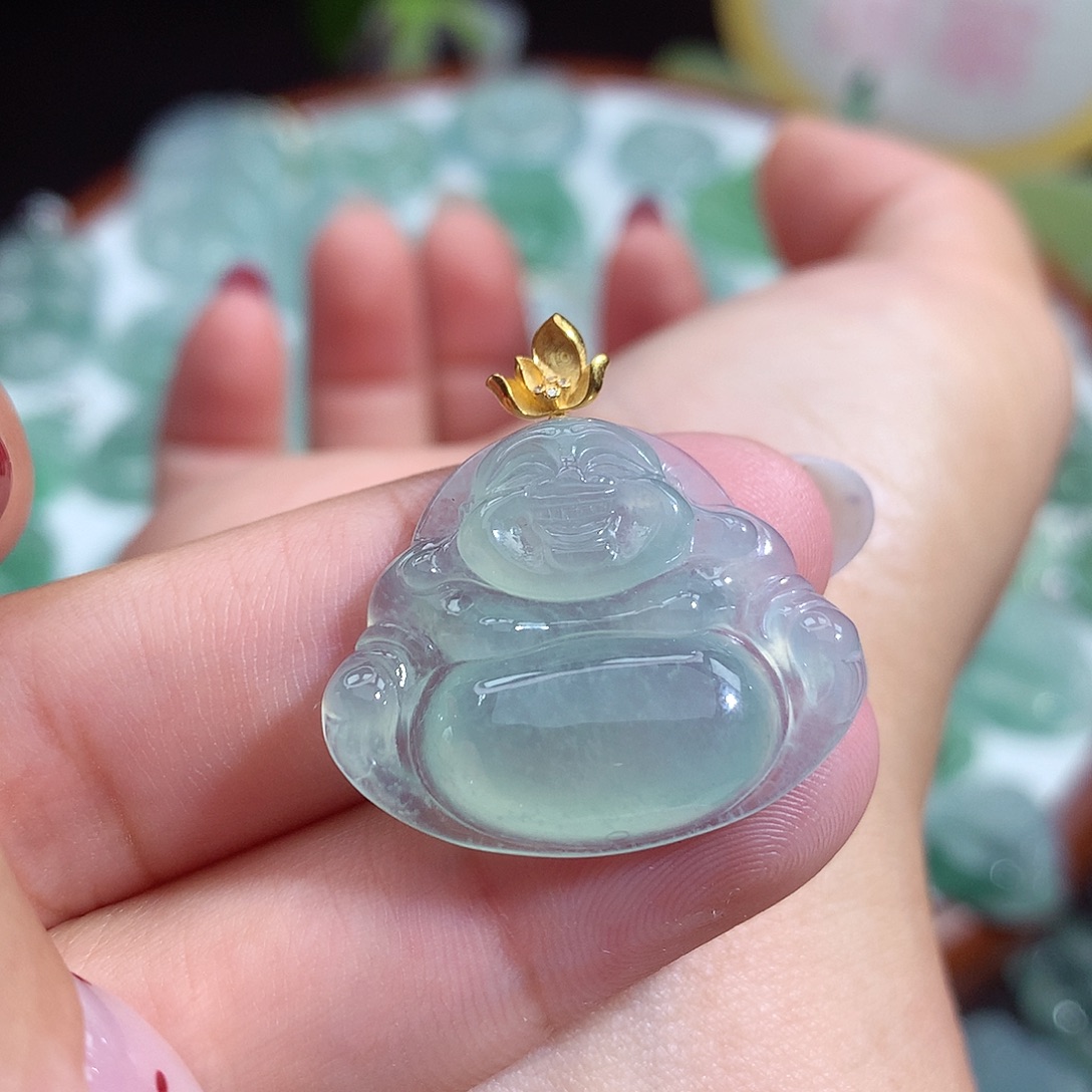 翡翠未镶嵌颈饰佛公