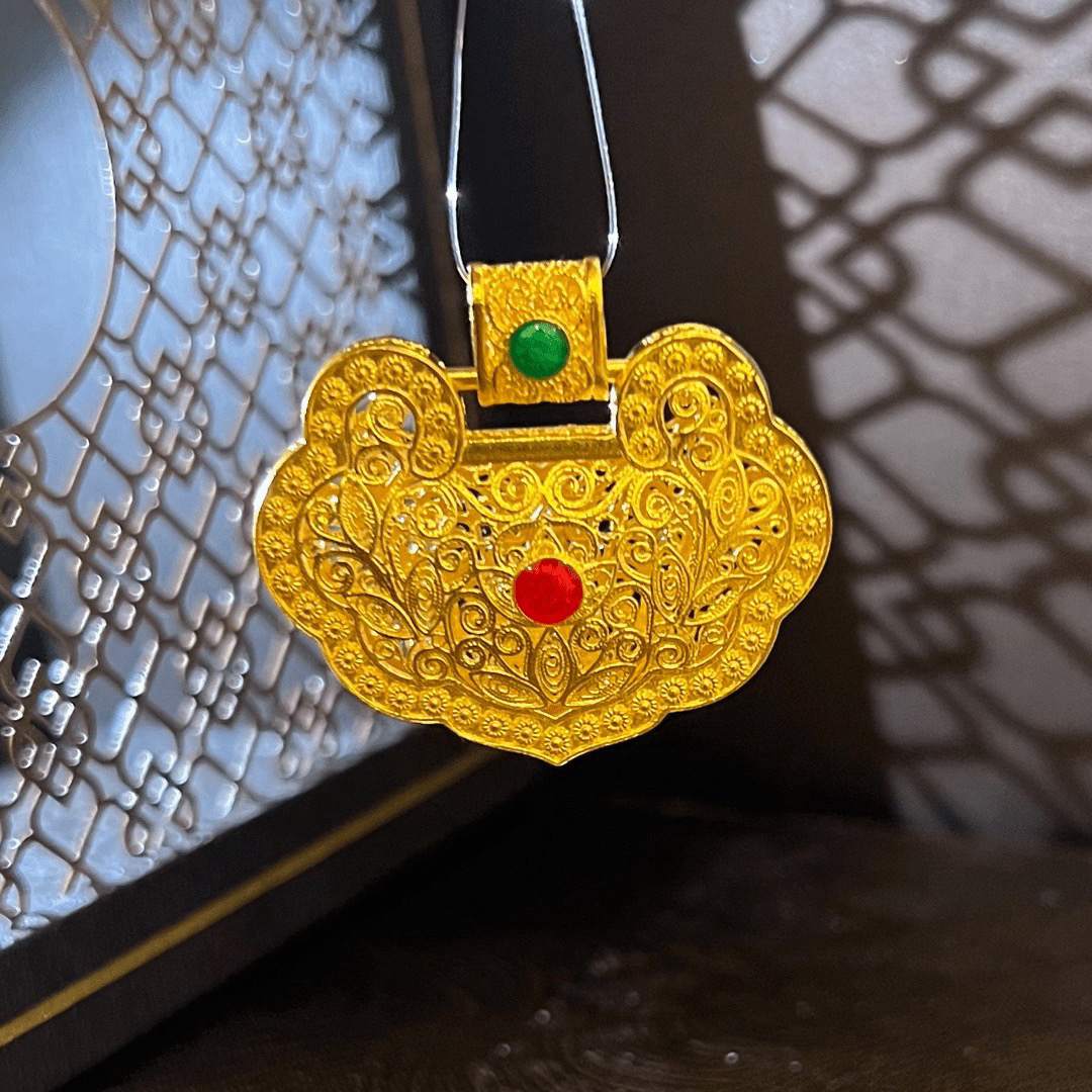 足金999 珐琅如意锁古法锁黄金吊坠