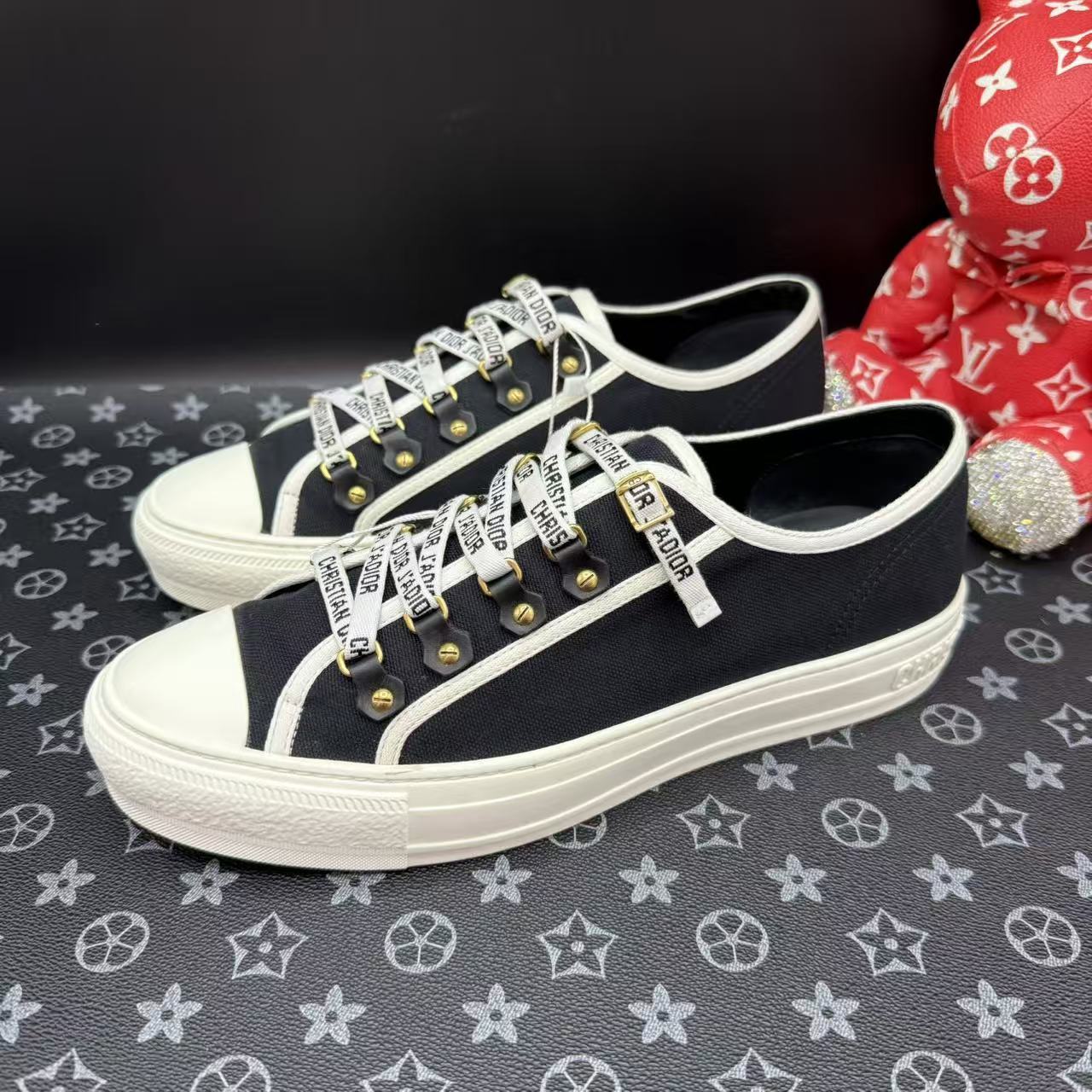 95新 DIOR/迪奥 男士时尚黑色帆布贝壳头板鞋41欧码 ddm2877