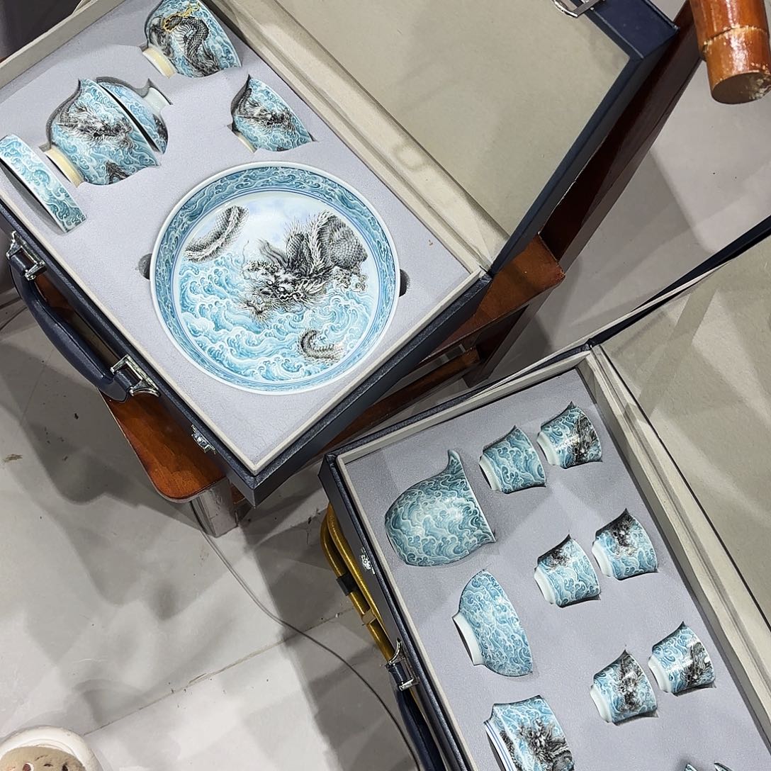 瓷片景德镇瓷器和