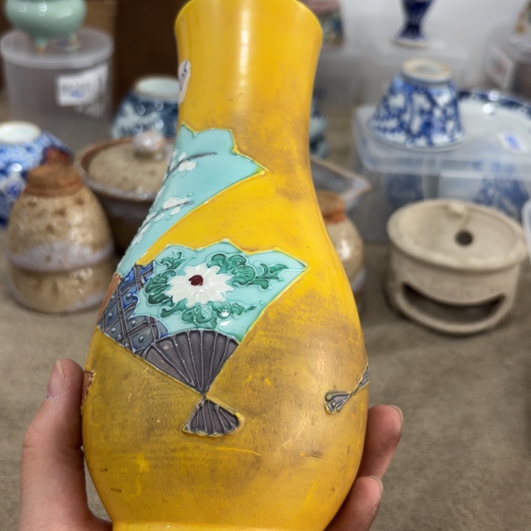 瓷片非常好看的花瓶 