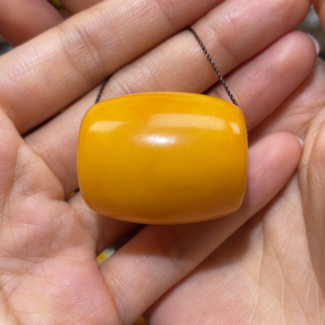 【闪购商品】琥珀裸石未镶嵌桶珠