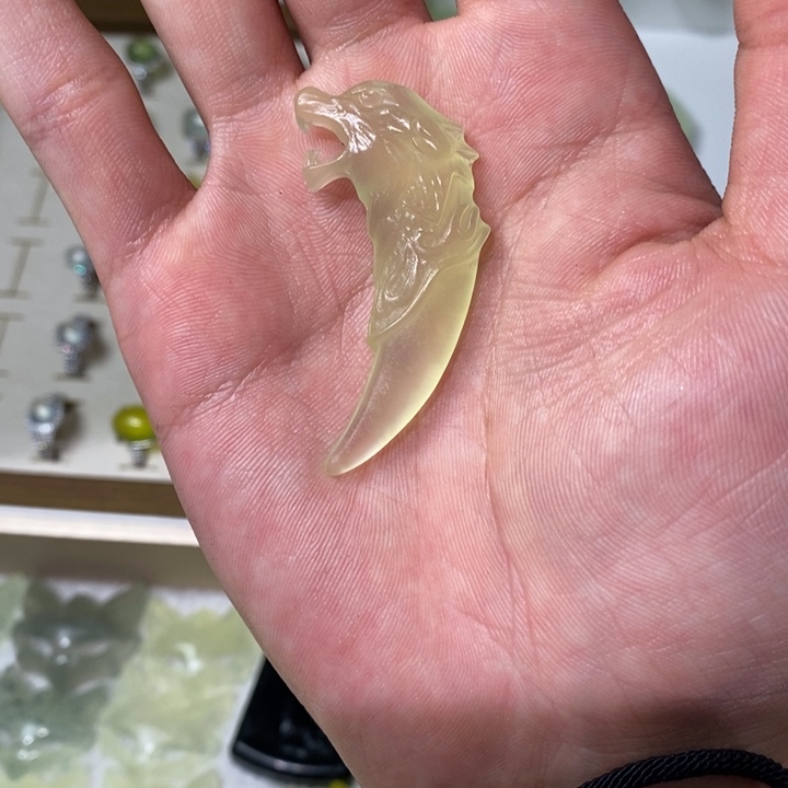 未镶嵌蛇纹石玉吊坠(不含链)20