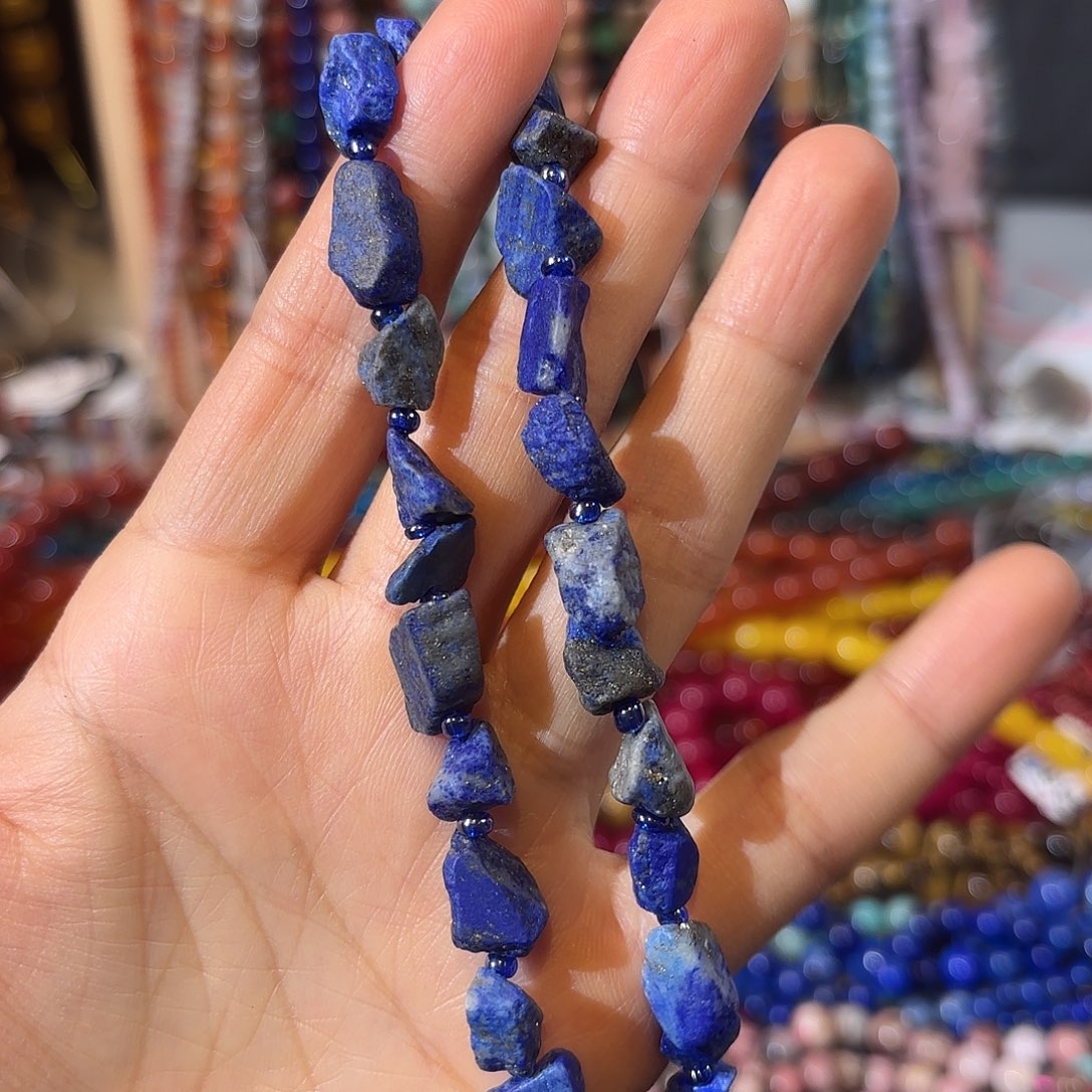 玛瑙/玉髓未镶嵌珠宝半成品青金原石一条