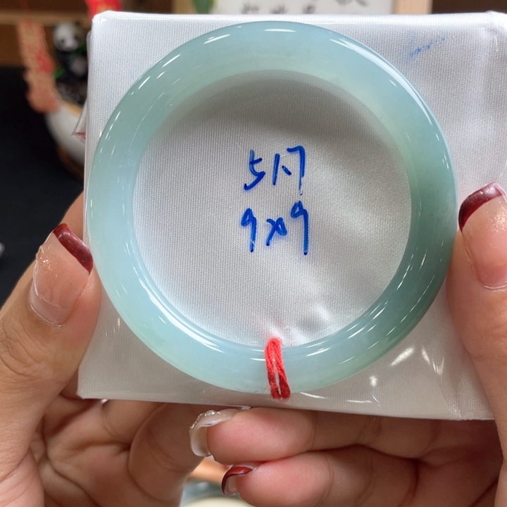 翡翠手镯未镶嵌?翡翠手镯51.7