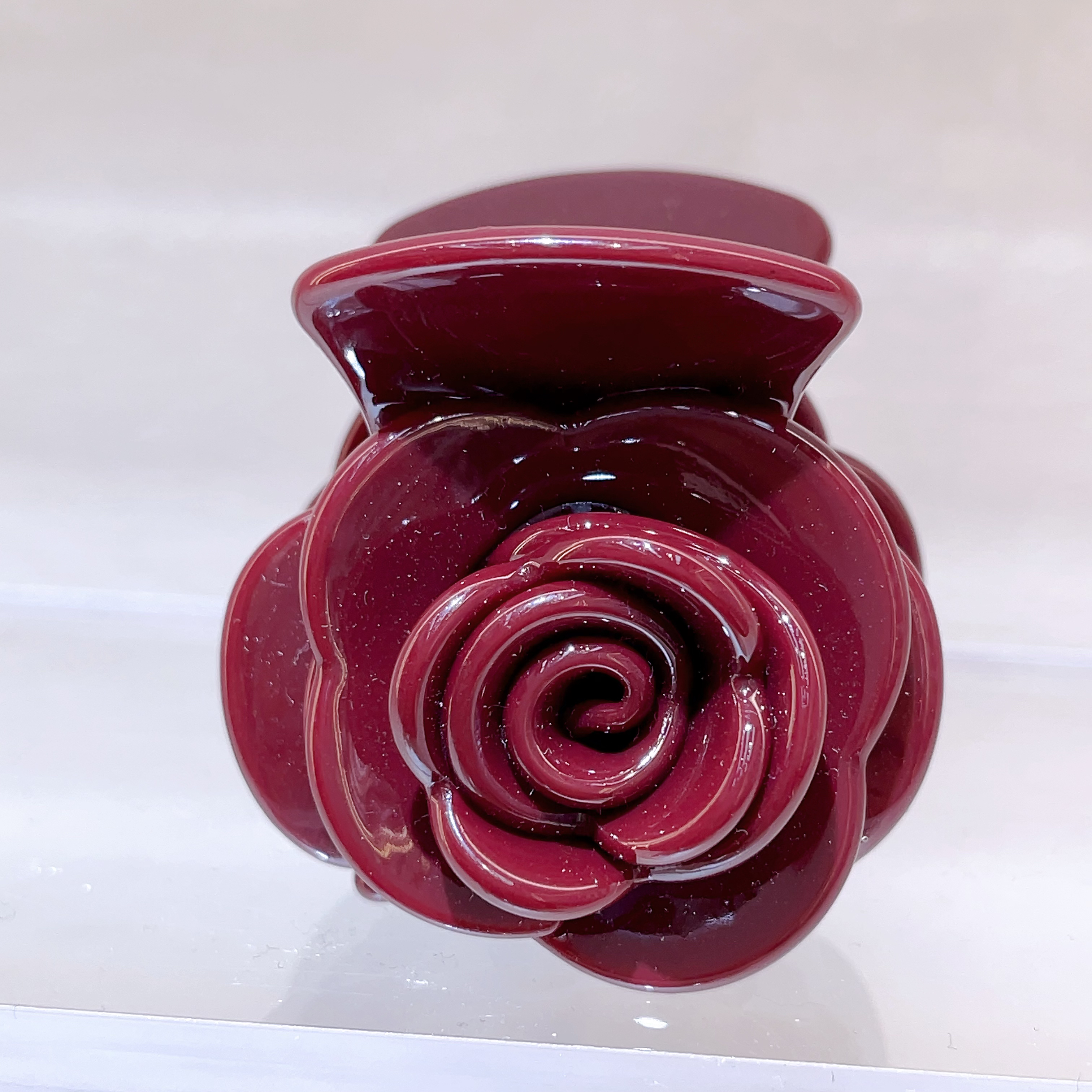 E138暗红色玫瑰花小抓夹