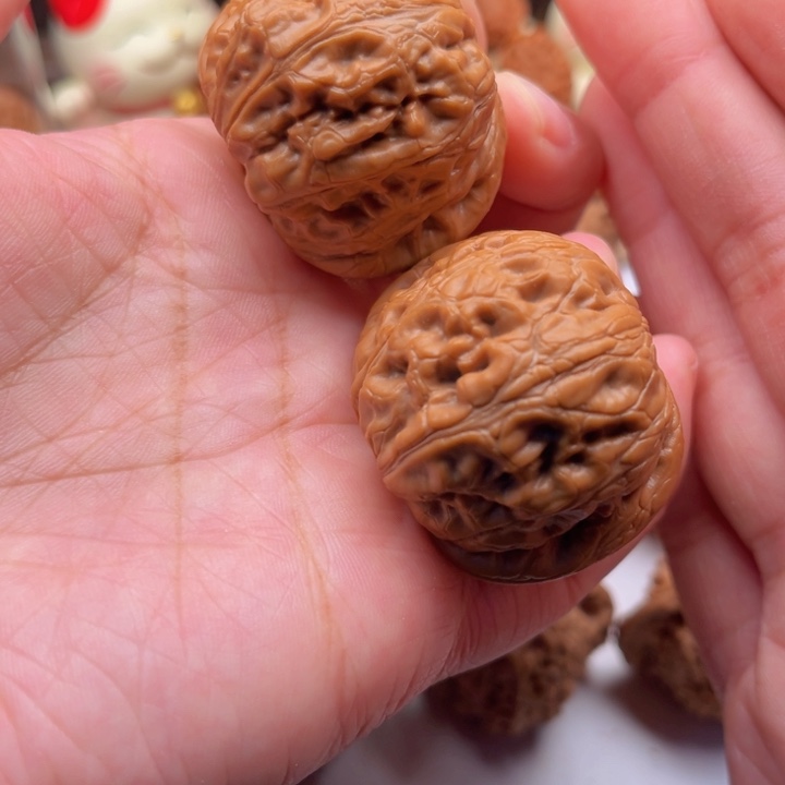 木质类文玩核桃元宝44