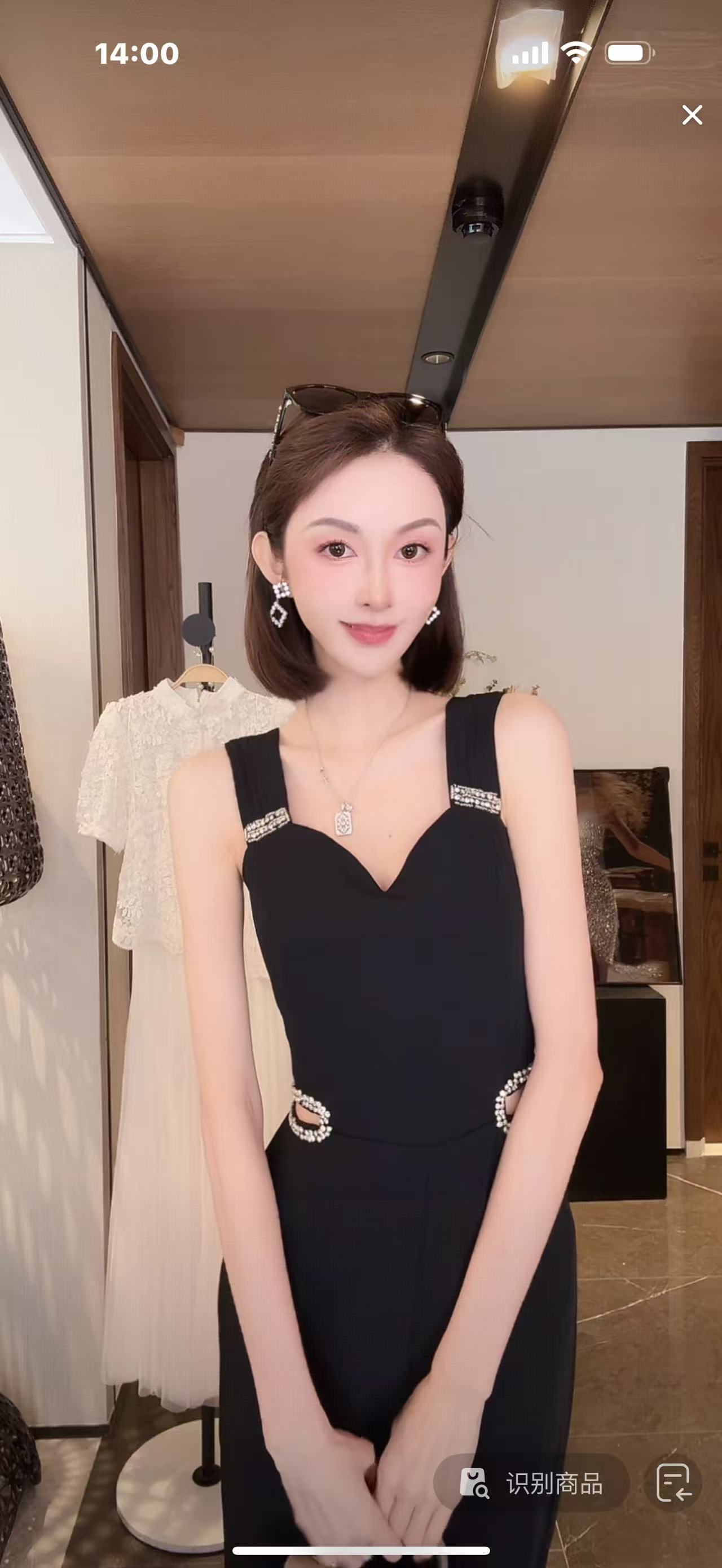 TUZI【黑色天使】夏季新款腰间镂空设计感黑色镶钻连体裤TZ52902