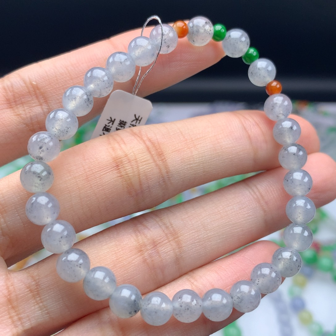 翡翠手链未镶嵌卡