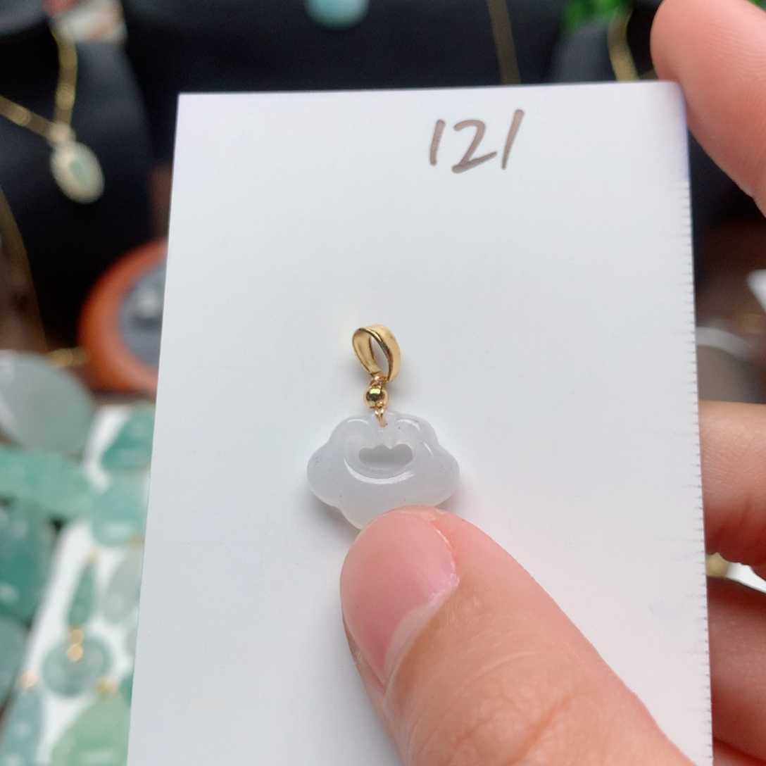 翡翠颈饰合金吊坠