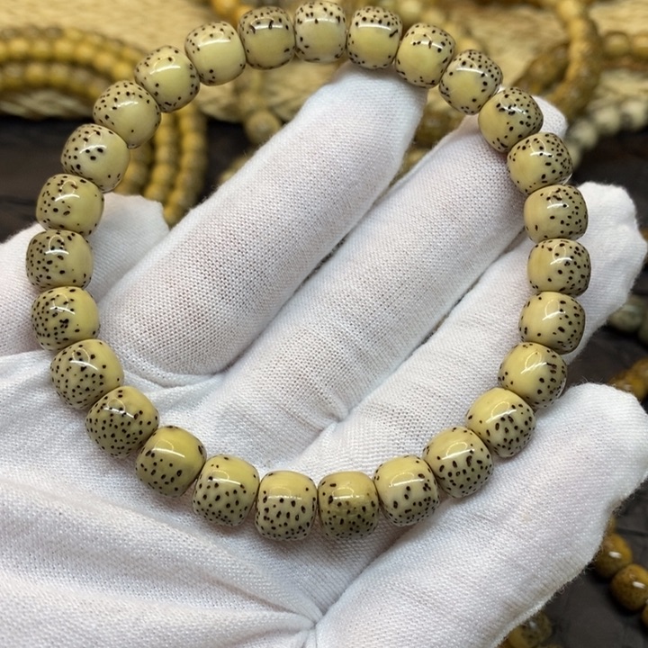 【闪购商品】手串星月菩提原生态石玉料