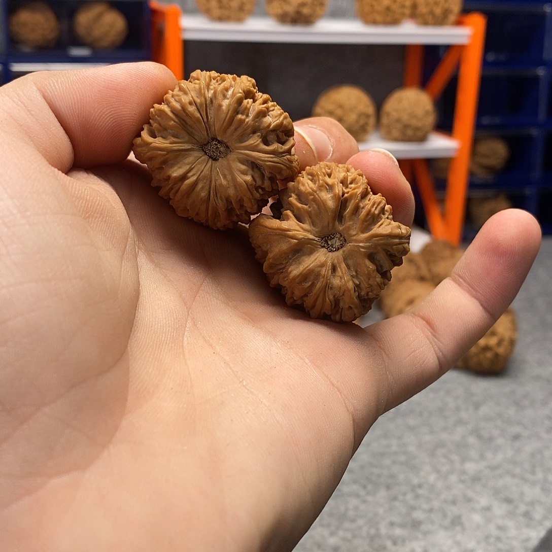 文玩核桃吊坠南疆石35