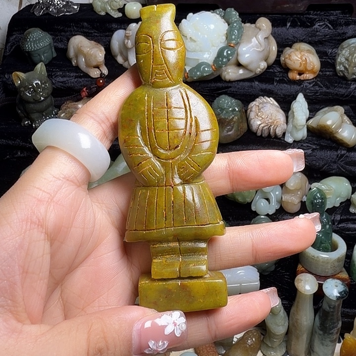 和田玉（糖玉）未镶嵌颈饰