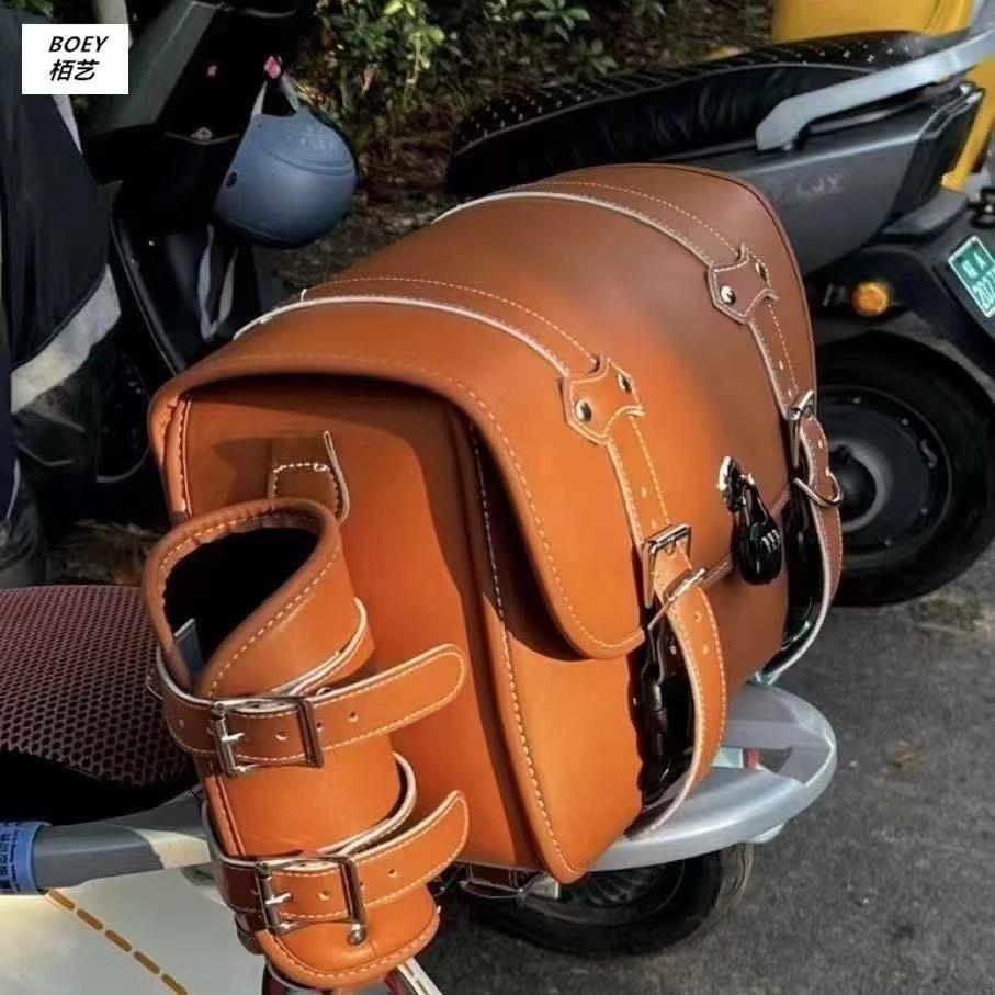 电动车后尾箱防水魔术挂包贴后靠背尾包踏板摩托车储物箱包