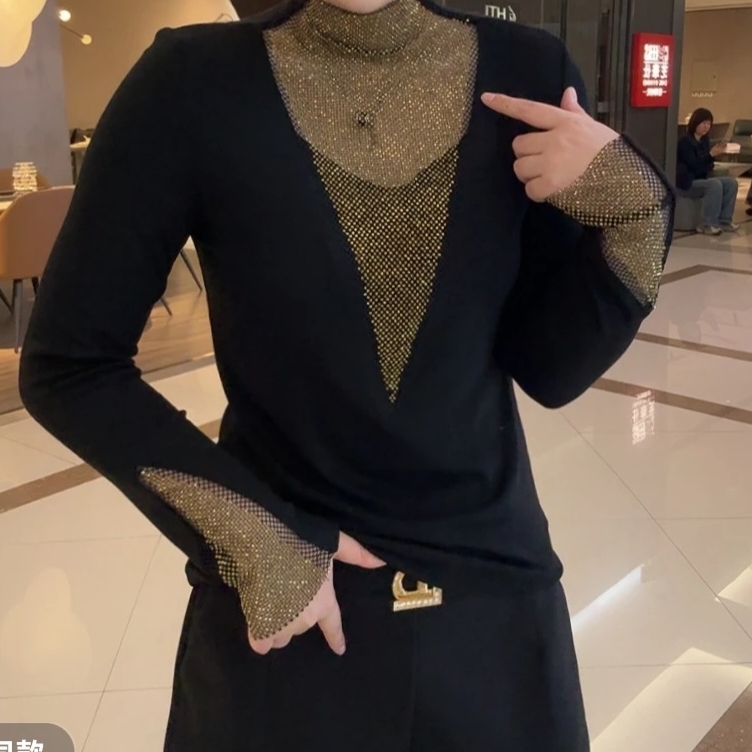 冬季新款时尚百搭显瘦遮肉气质减龄亮钻拼接长袖打底衫女