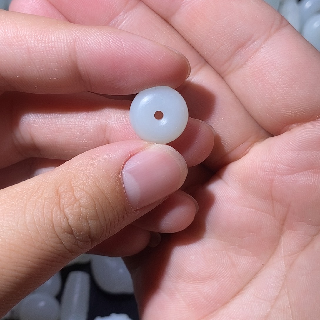 和田玉颈饰未镶嵌清****地