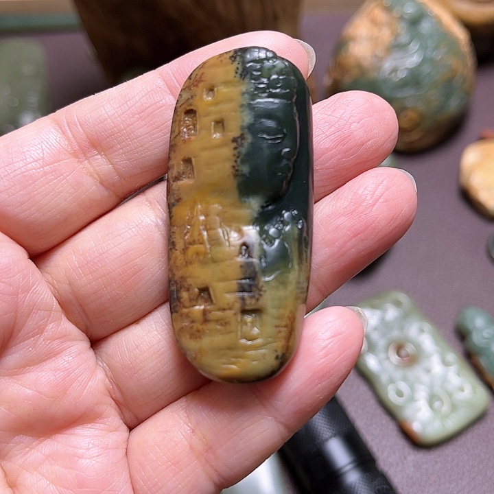 岫岩河磨玉（透闪石质玉）手绳未镶嵌?**圣