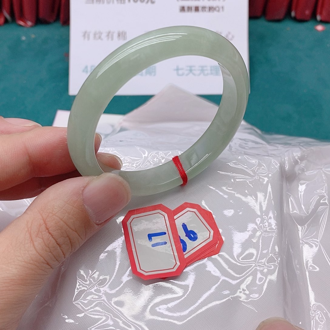 翡翠手镯未镶嵌生****甜177777777