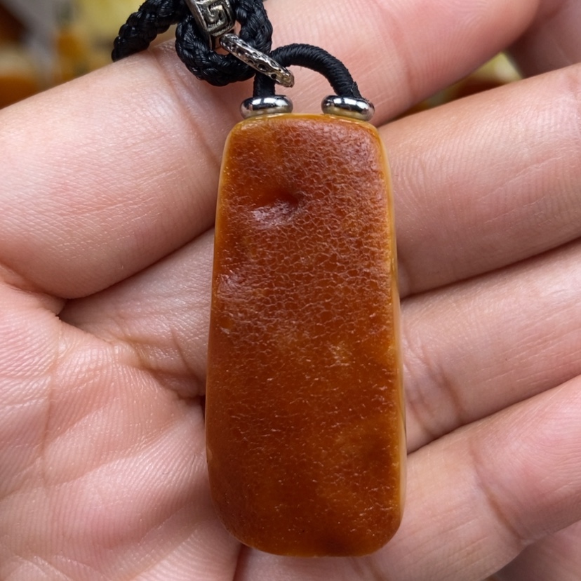 【闪购商品】琥珀颈饰未镶嵌