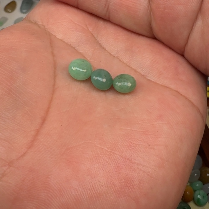 翡翠颈饰未镶嵌春*-