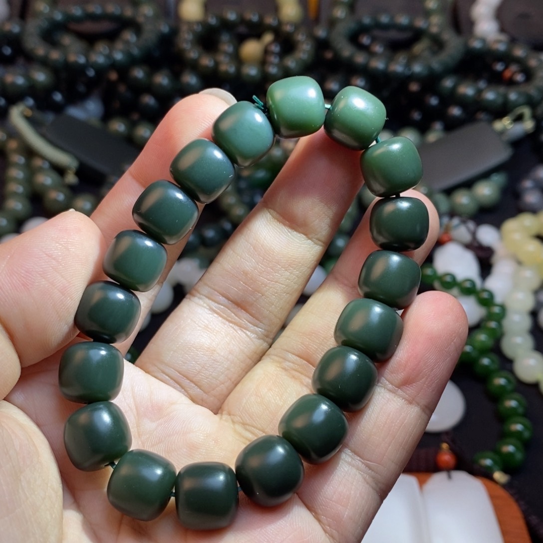 和田玉手串未镶嵌