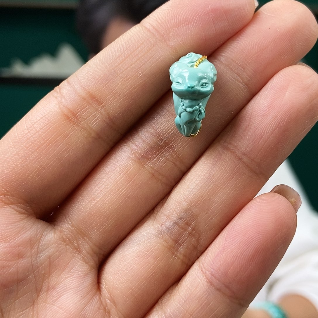 未镶嵌绿松石珠宝奇石