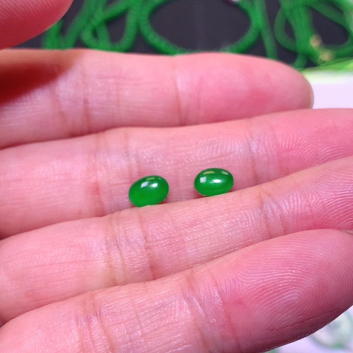 翡翠未镶嵌颈饰蛋面