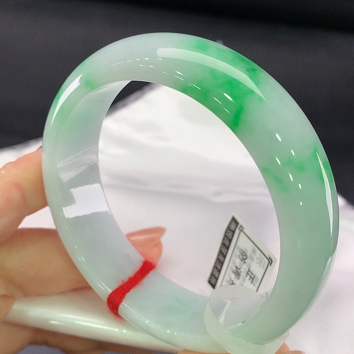 翡翠手镯未镶嵌正圈57-58