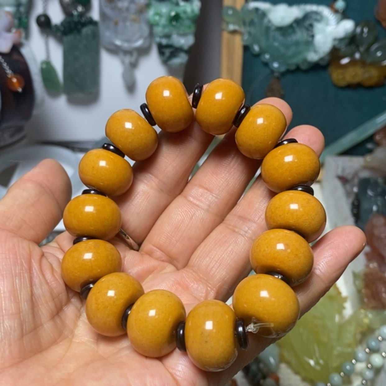 【闪购商品】翡翠吊坠(赠链)未镶嵌