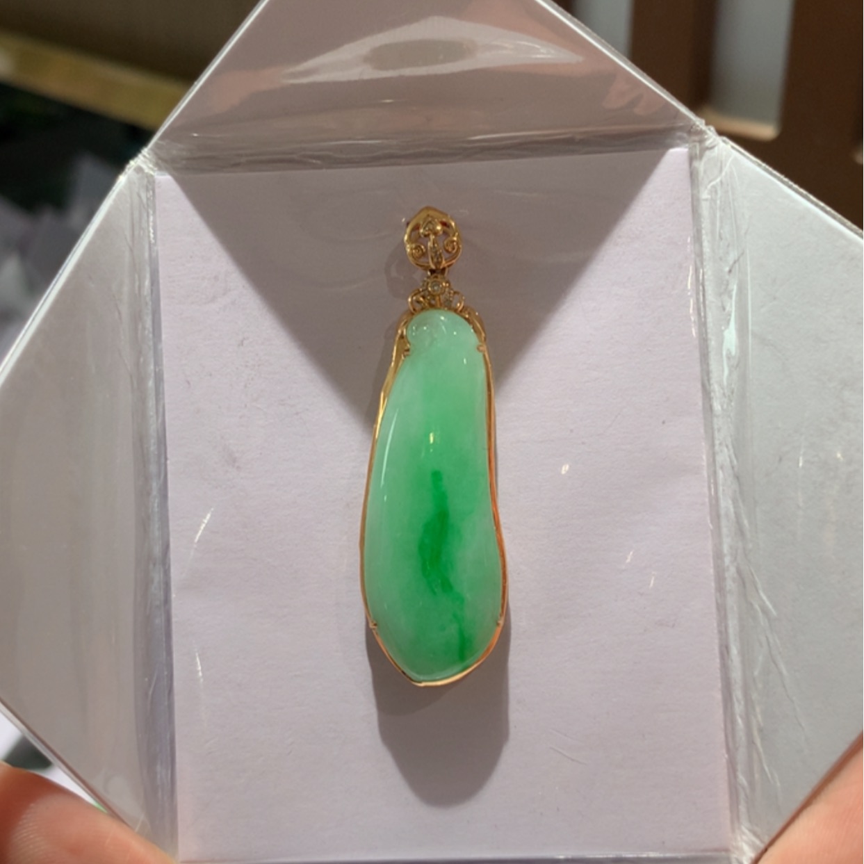 【闪购商品】翡翠颈饰18K金镶嵌翡翠首饰