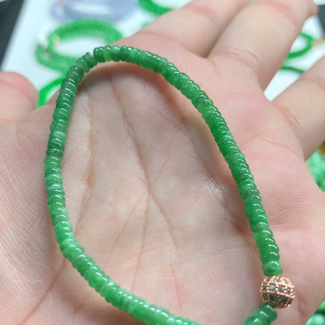 翡翠未镶嵌手链翡翠