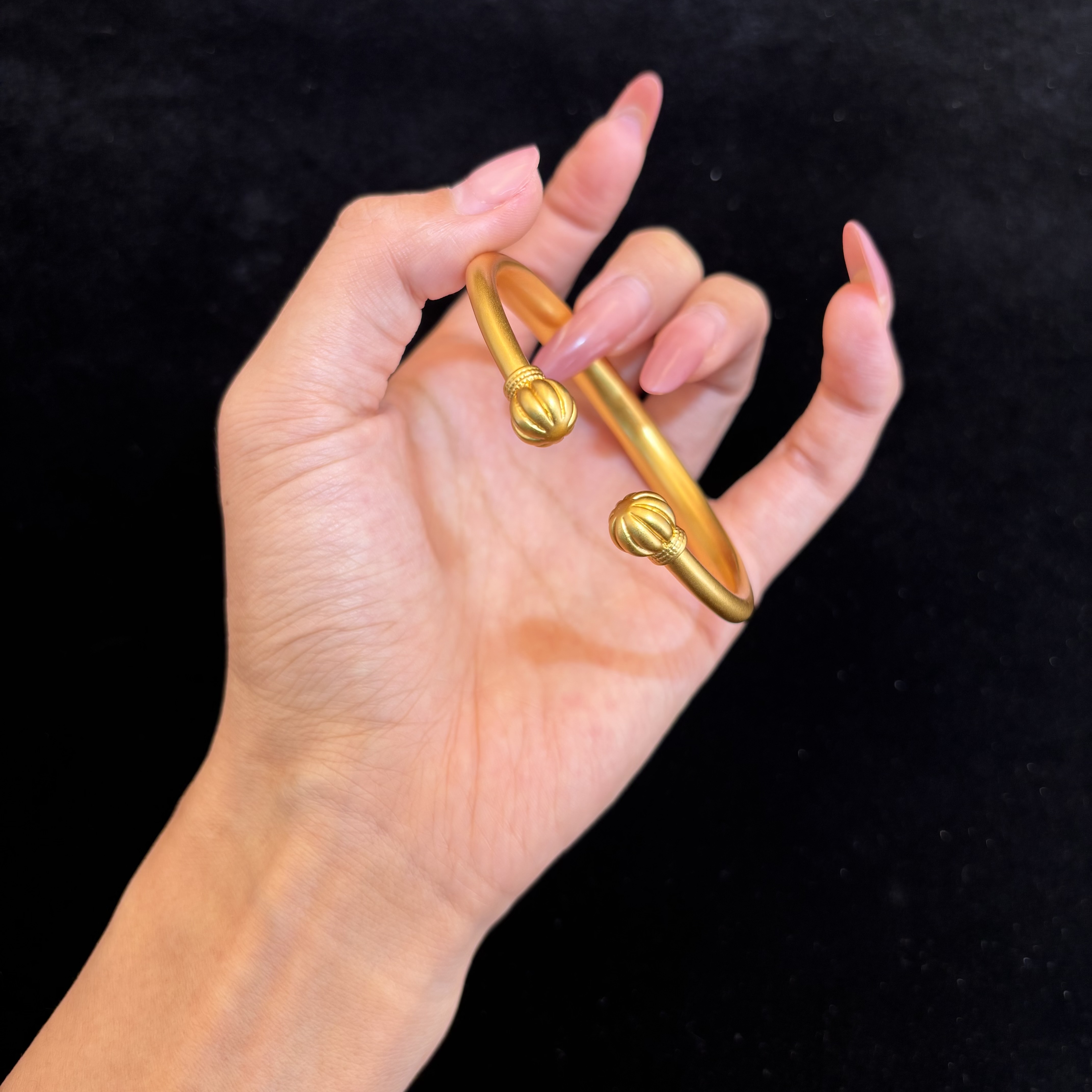 （开口南瓜手镯）经典时尚水贝柜台