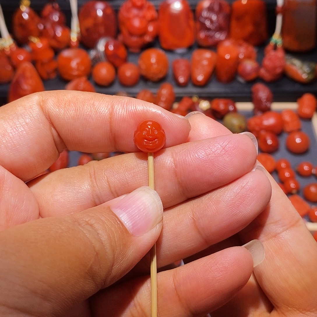 南红玛瑙未镶嵌配饰弥勒9mm