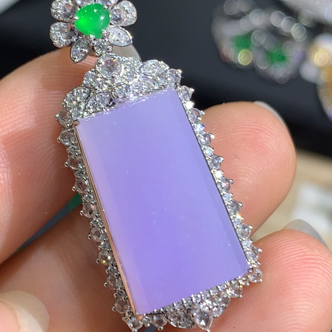 翡翠颈饰18K金镶嵌9、