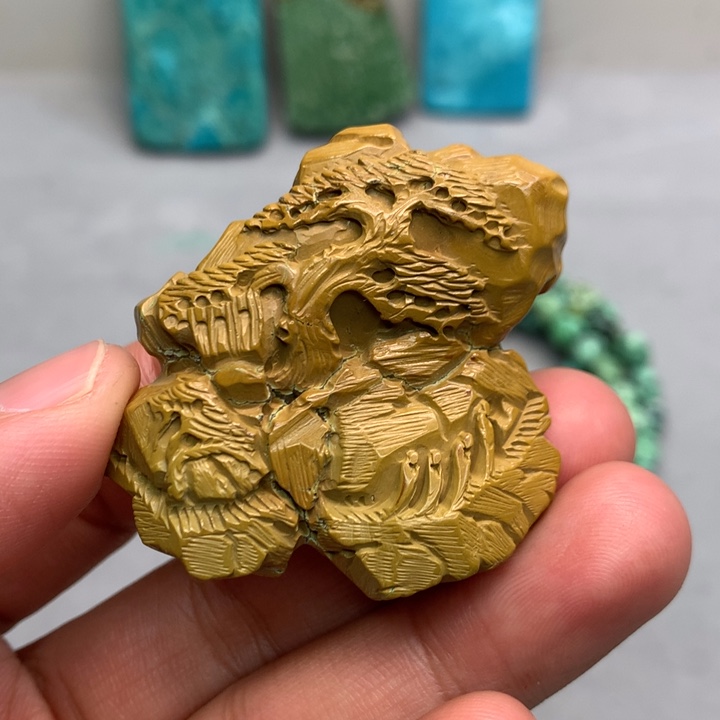 绿松石颈饰未镶嵌