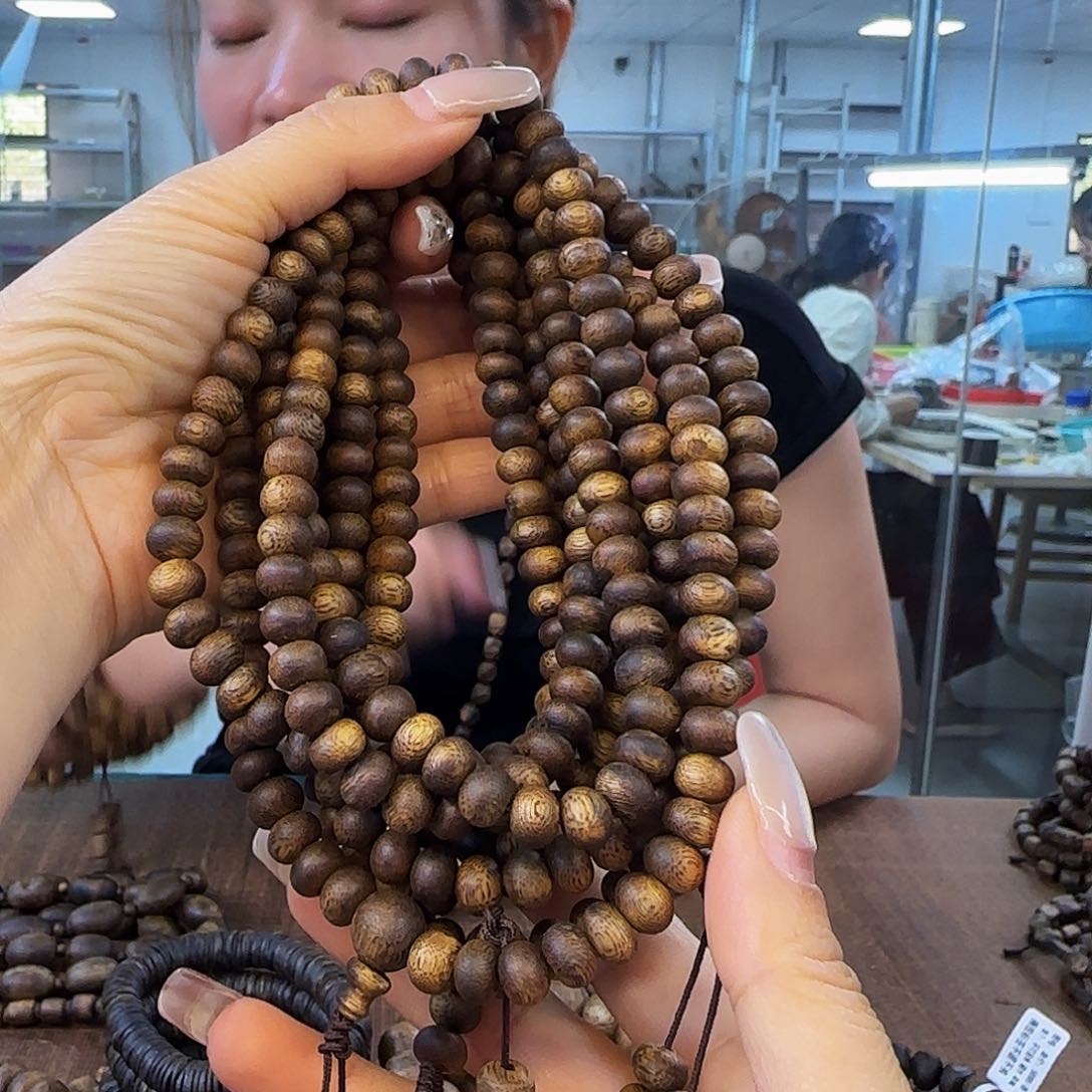 沉香手串多样性发货1条千里香999721