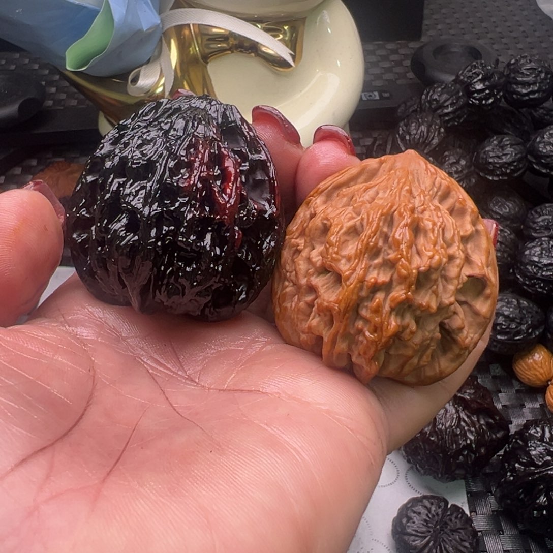 文玩核桃虎头44尺寸