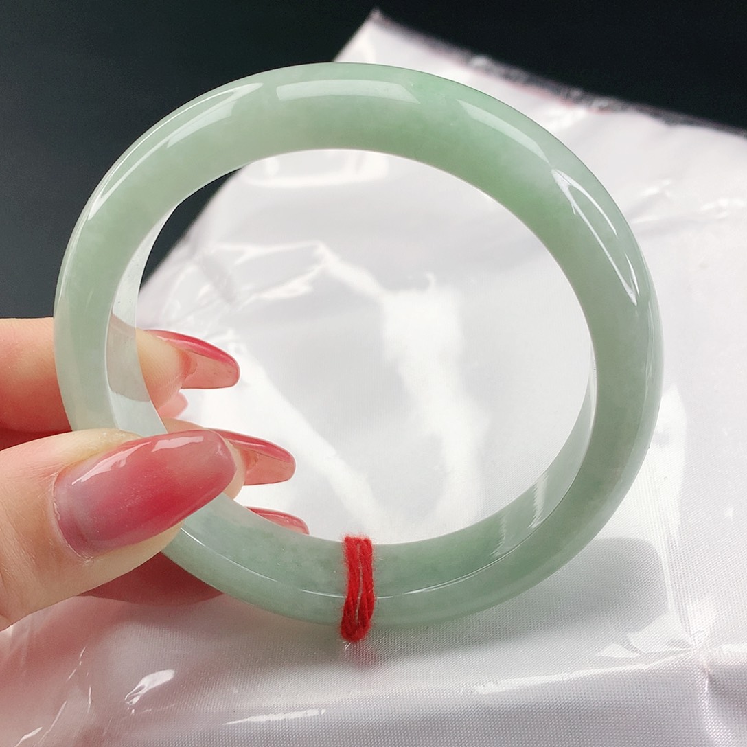 翡翠手镯未镶嵌翡翠722