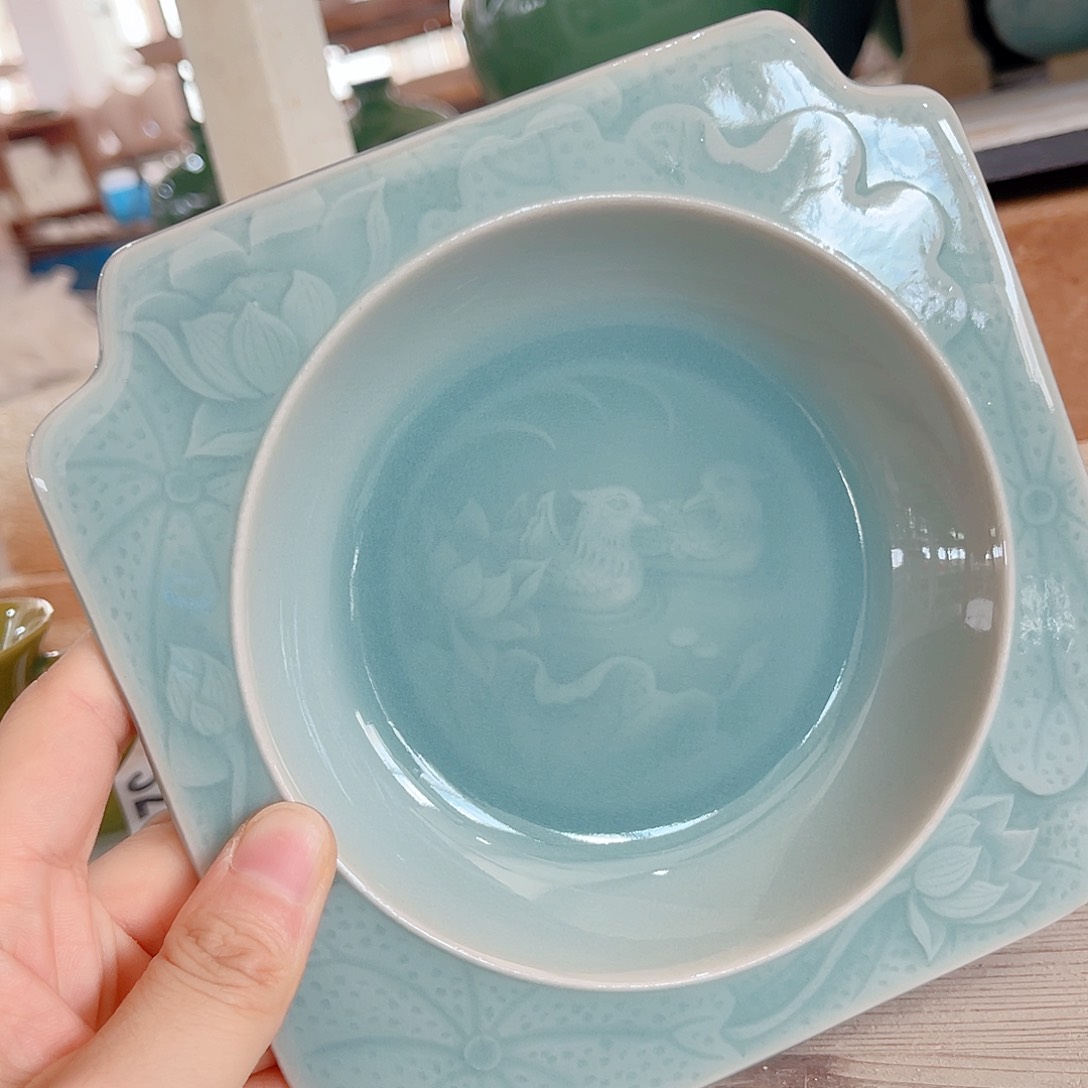 青瓷哈哈哈哈哈哈哈哈哈哈哈哈哈