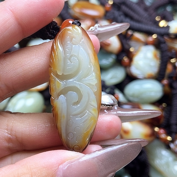 和田玉颈饰未镶嵌