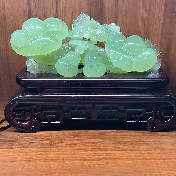 蛇纹石玉莲花摆件未镶嵌