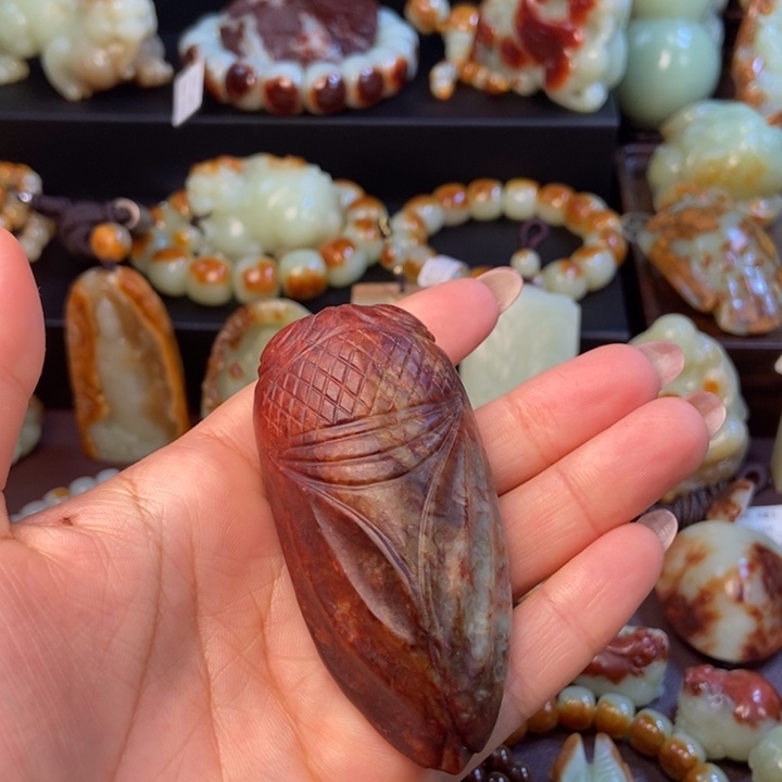 岫岩河磨玉（透闪石质玉）未镶嵌把件