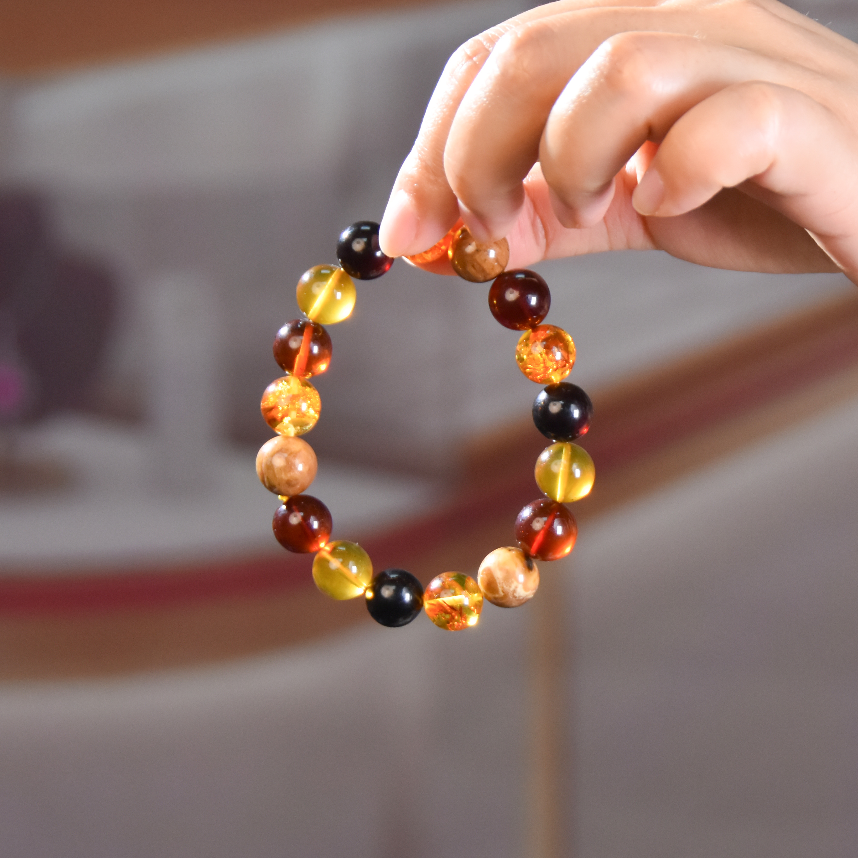卫民珠宝-11+多宝手串缅甸天然琥珀素串圆珠单圈时尚百搭彩虹渐变