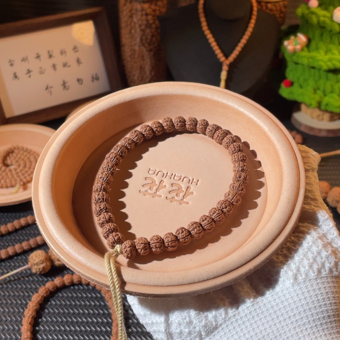 金刚菩提吊坠勿里达老树王手持9mm