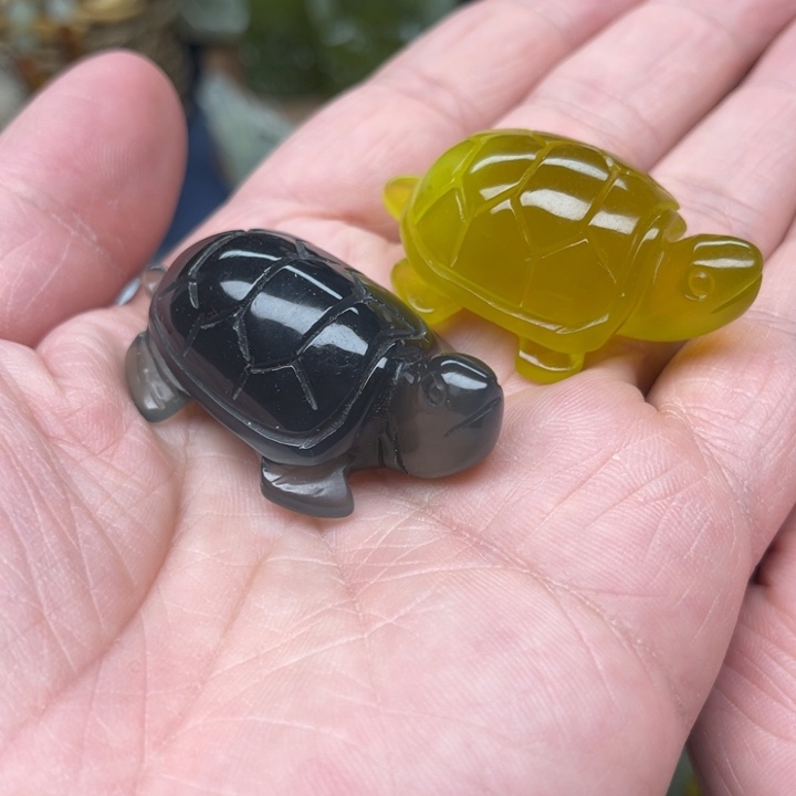 蛇纹石玉吊坠未镶嵌